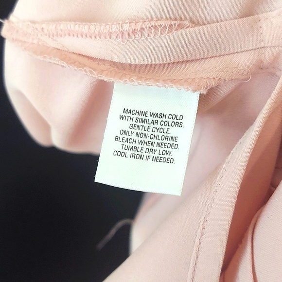 Women's Covington Soft Pink Zip Front Tunic With Textured Front - Picture 9 of 10